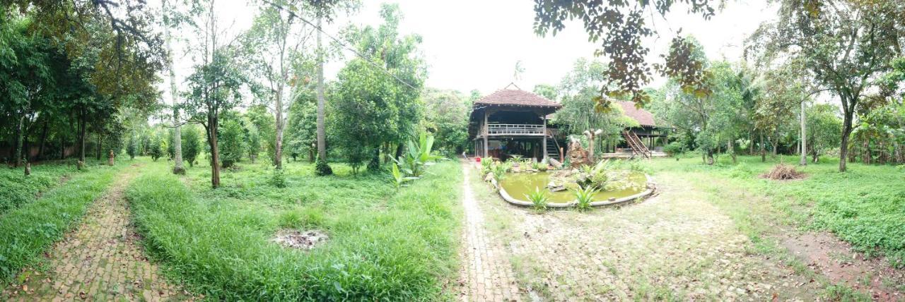 Vuonthuguesthousegarden Kon Tum Bagian luar foto